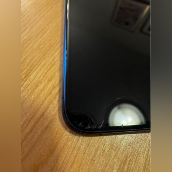 iPhone XS - Picture 6 of 8